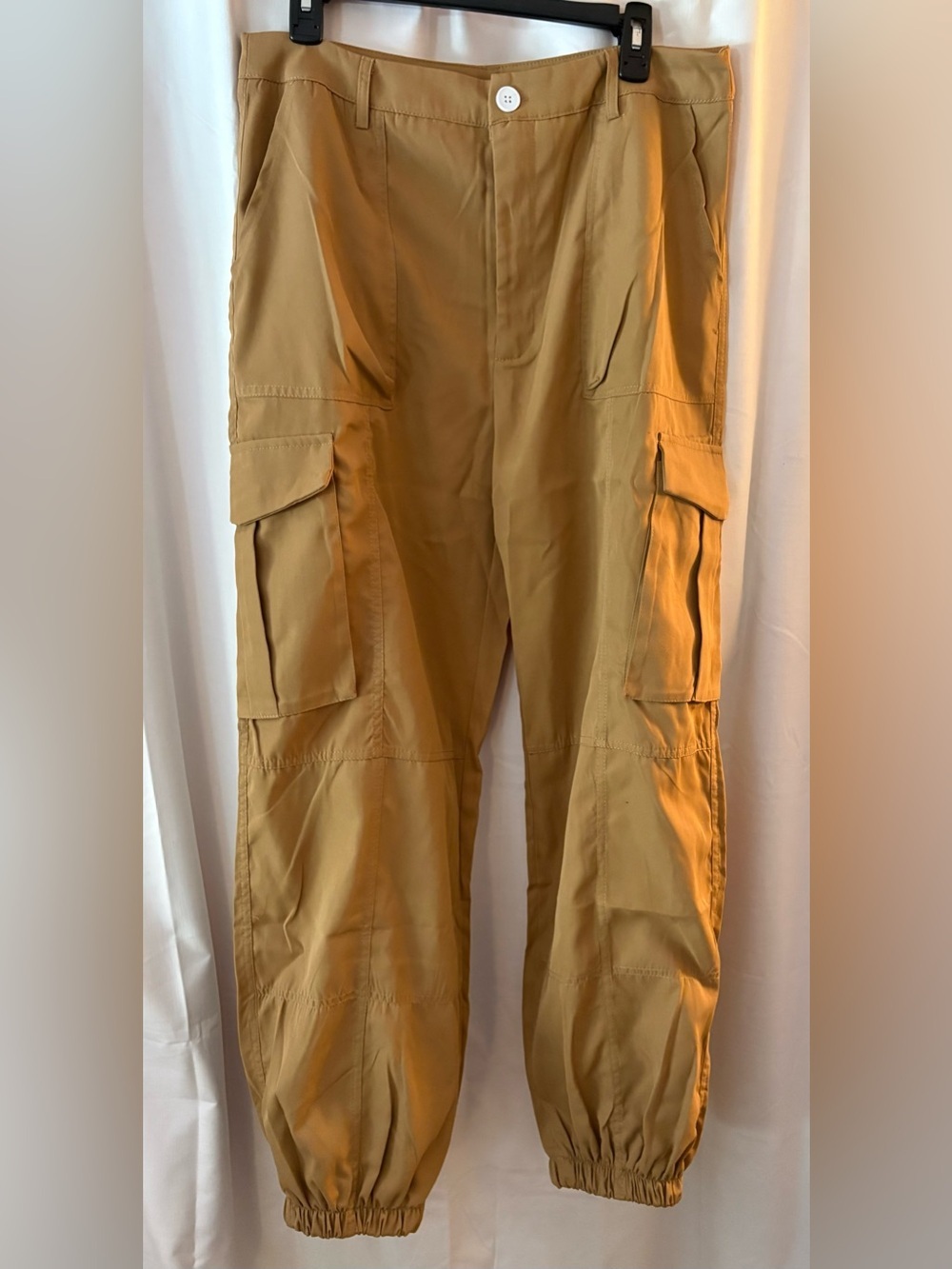 Unbranded Women’s Golden Khaki Cargo Trousers w/Elastic Ankle Hem; Size XL